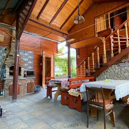 над греблею * Kossiw