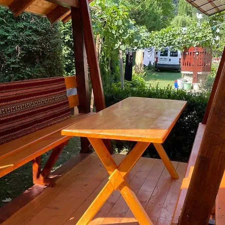 над греблею Apartment Kossiw