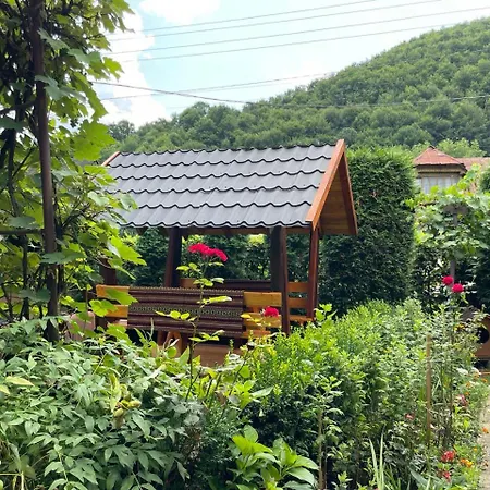 над греблею Appartamento