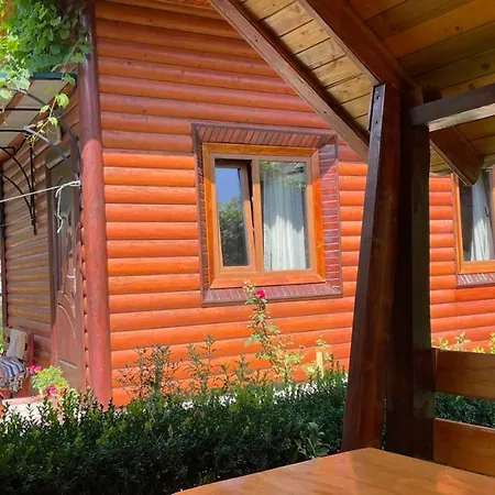 над греблею *